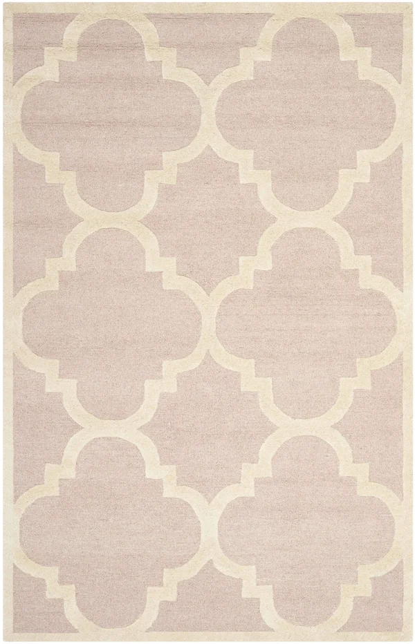 Safavieh Cambridge Light Pink & Ivory 5& x 8& Rug