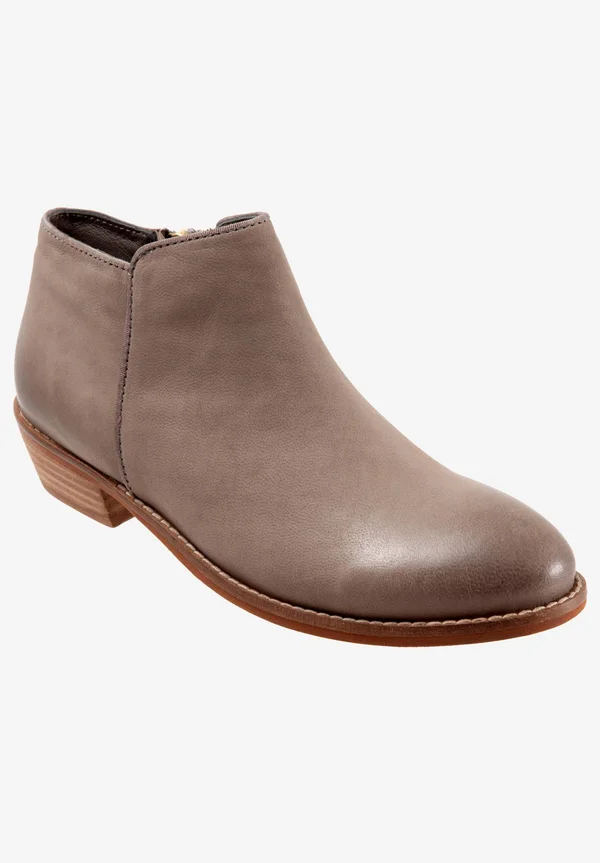 SoftWalk Women's Rocklin Boot - Size: 9.5, Light Grey Leather