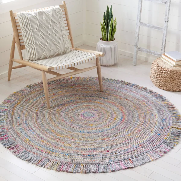 5' x 5' Round Area Rug - Yellow, Safavieh
