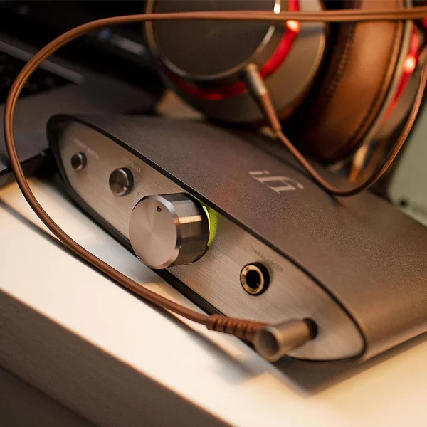 iFi Zen DAC Desktop USB Headphone DAC Amp