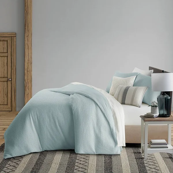 Bee & Willow Home Matelassé 3-Piece Full/Queen Comforter Set in Blue