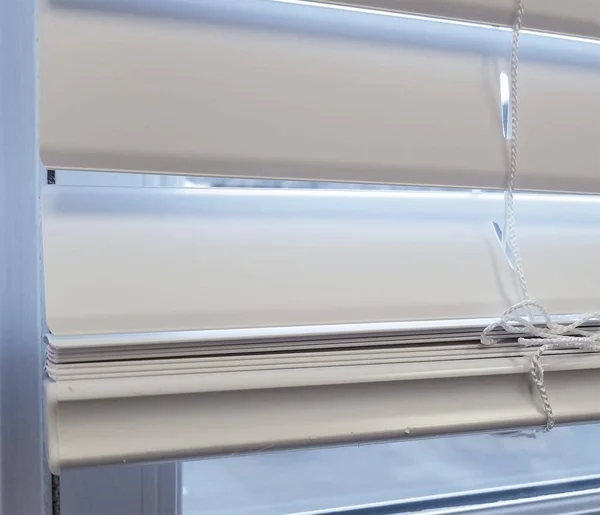 Project Source Premium 2-in Slat Width 71-in x 48-in Cordless White Vinyl Room Darkening Plantation Blinds - LWQKWTWT704480