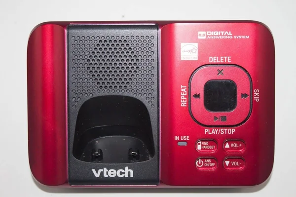 Vtech CS6529 DECT 6.0 Cordless Phone System with Caller ID/Call Waiting/Answering Machine - 2 Handsets, Red
