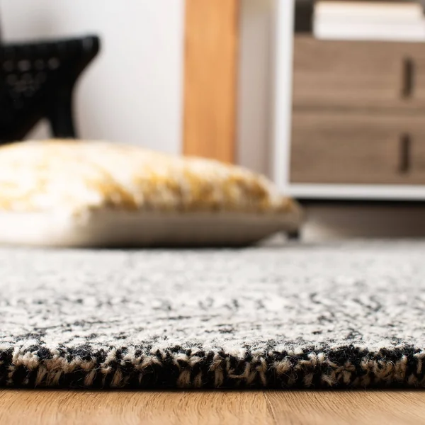 Safavieh Micro-Loop Rug Collection MLP615Z - Black - Ivory - 4& x 6&