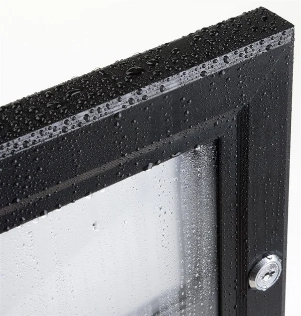 Outdoor Menu Cases Designed for 11x22 x 17x22 Sheets