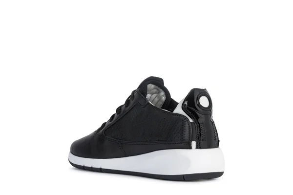 Women's Geox Aerantis Sneaker - Size 8Us - Black