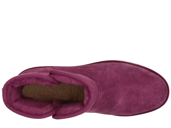 UGG Women's Kristin, Purple Passion Size: 5 M