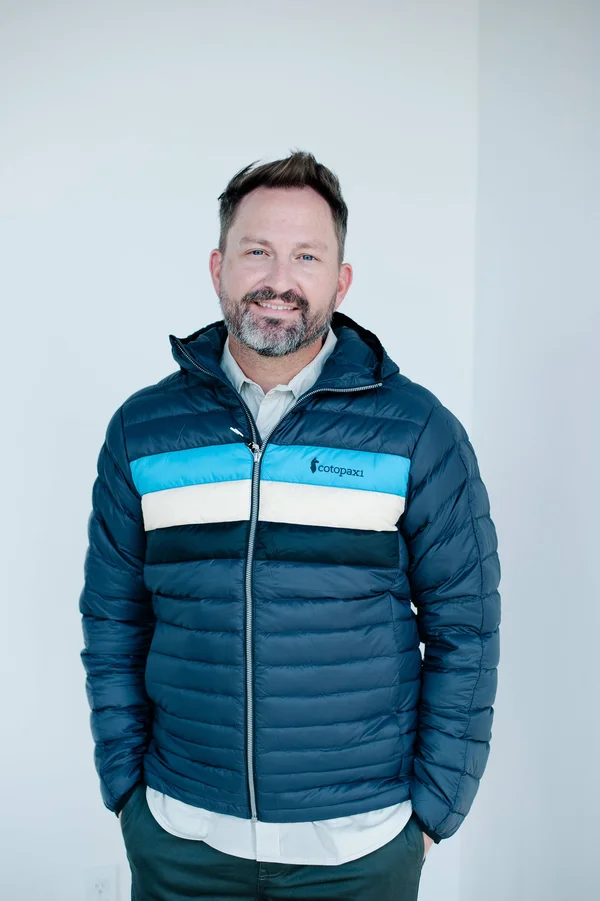 Cotopaxi Men's Fuego Down Hooded Jacket - Large - Graphite Stripes