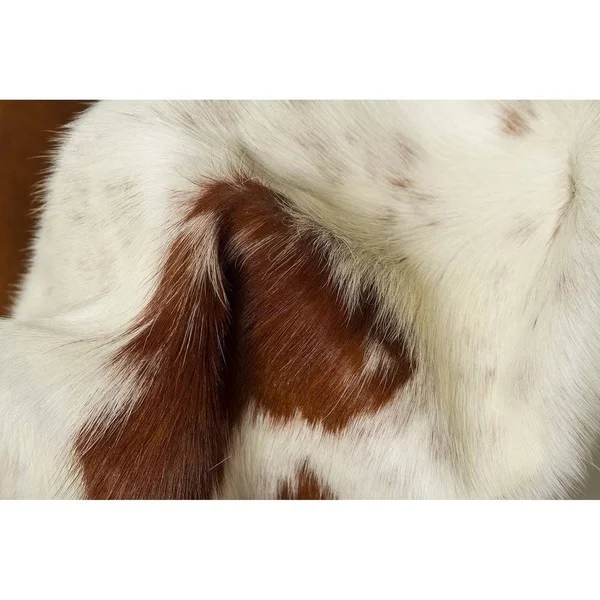 Natural 676685001252 6 x 7 ft. Kobe Cowhide Rug - Salt Pepper Chocolate & White