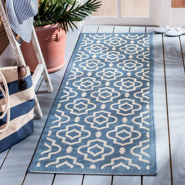 Safavieh Courtyard Red & Bone 4& x 5&-7x22 Indoor/Outdoor Rug