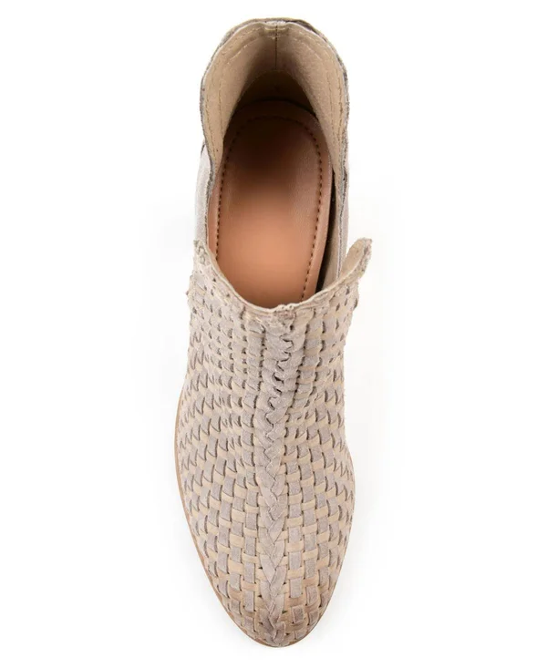 Journee Signature Women's Kevona Booties