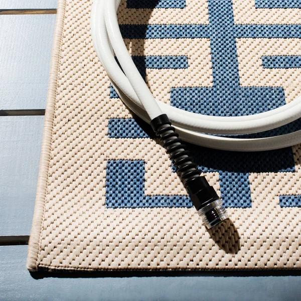 Safavieh Courtyard CY6015-268 7&10x22 x 7&10x22 Square Navy - Beige Area Rug