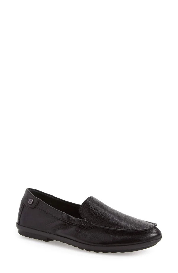 Women's Hush Puppies Aidi Mocc Slip-On Black Leather - in Size 6.5