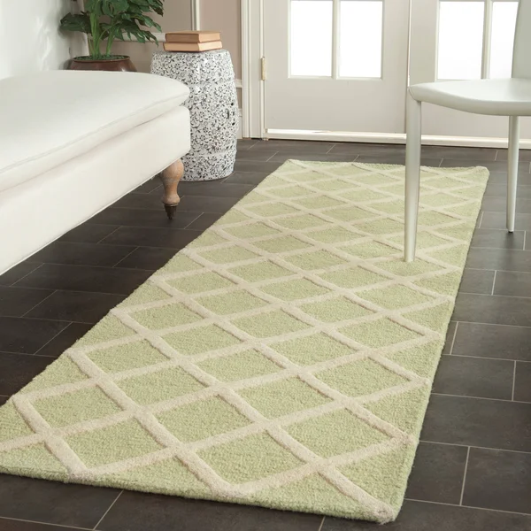 Safavieh Cambridge Navy & Ivory 2&-6x22 x 8& Rug