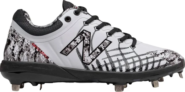 New Balance Men's 4040v5 Low Metal Baseball Cleats in White/Camo (8.5)