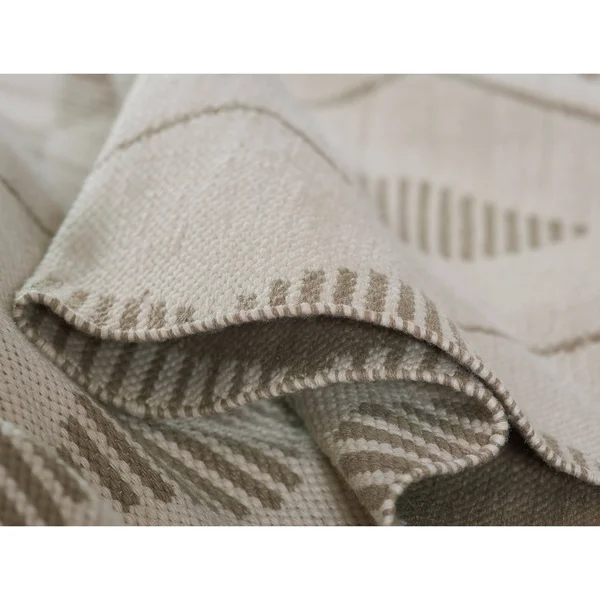 Momeni Malmo MLO-3 Area Rug - Ivory, 5& x 7&6x22 Rectangle
