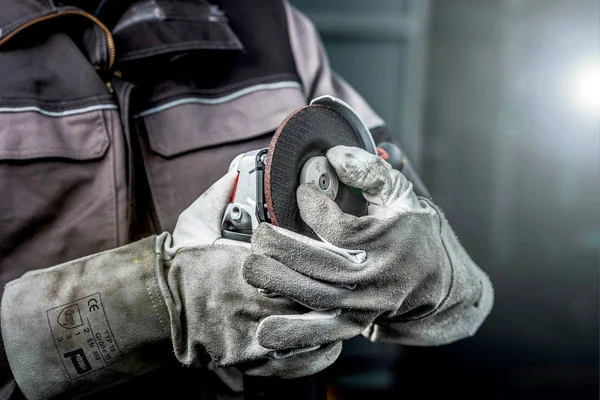 Metabo 4.5x22 Angle Grinder - 10, 500 RPM - 8.5 Amp w/Lock-on