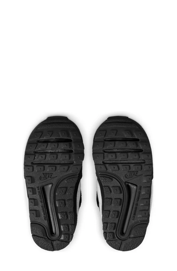 Nike MD Valiant PSV 13C