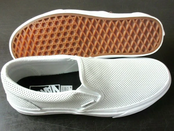 Vans Perf Leather Slip-On (White)