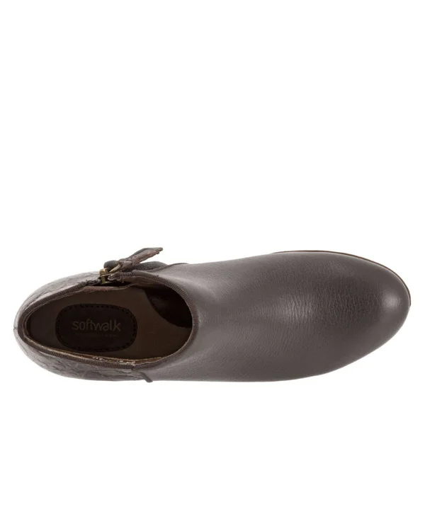 SoftWalk Rocklin (Brandy) Women's Shoes