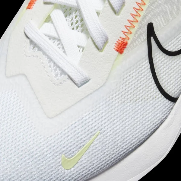 Nike Women's Vista Lite Casual Shoes in White Size 11.0