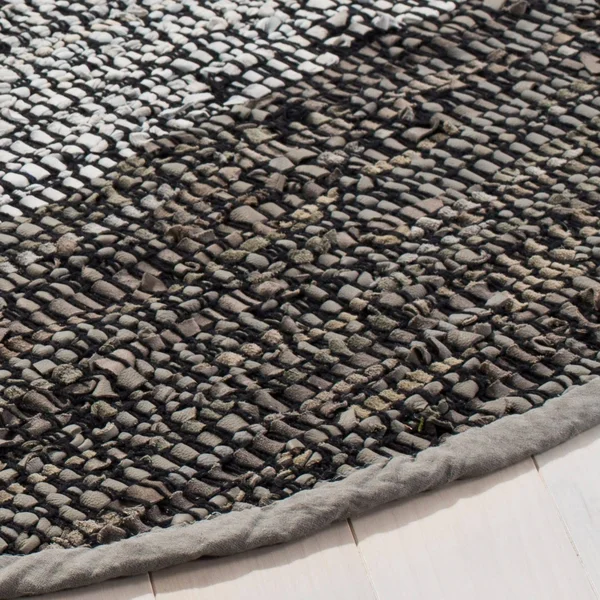 Safavieh Vintage Leather VTL387B 6&0x22 x 6&0x22 Round Light Grey - Charcoal Area Rug