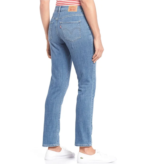 Levi&s Women's Classic Straight Leg Jeans
