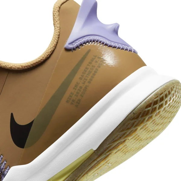 Nike Big Kids& Lebron Witness 5 Basketball Shoes in Brown/Wheat Size 4.0