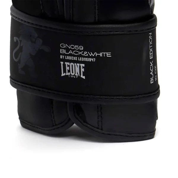 Boxing Kick Boxing Muay Thai Gloves, Black Edition, Leone 1947