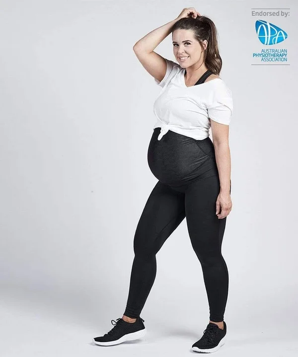 SRC Pregnancy Legging Over The Bump