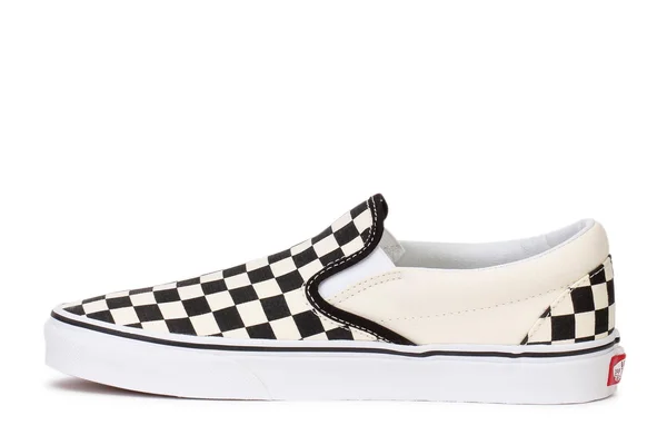 Vans Classic Slip-On Sneaker - Checkerboard, 7.5M, 9W