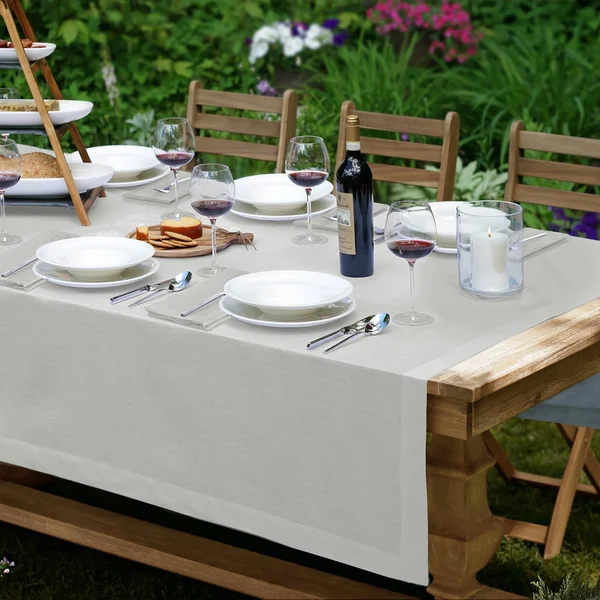 Villeroy & Boch La Classica Linen Fabric Tablecloth 70x22 x 126x22 Oblong - Indigo
