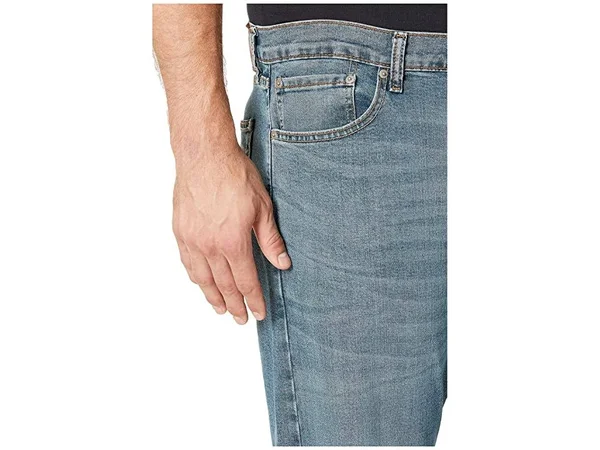 Signature by Levi Strauss & Co. Gold Label Men's Regular Fit Jeans