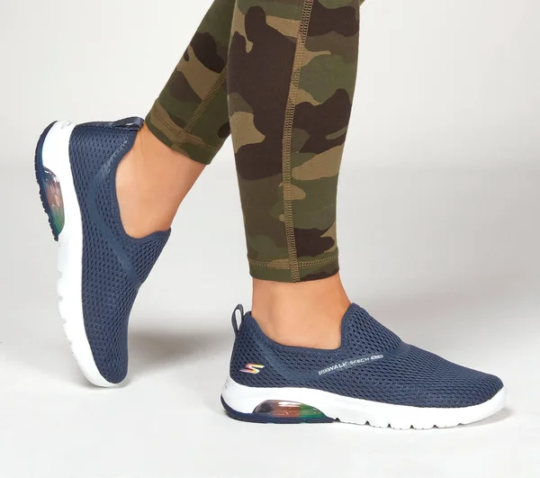 Skechers GOwalk Air - Twirl - Size 8, Navy