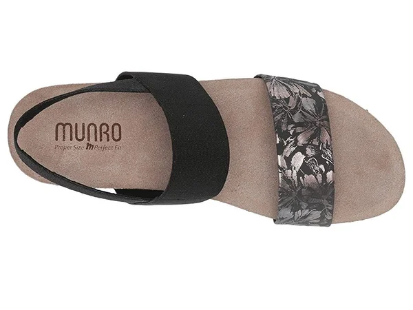 Munro Women's Pisces - Dark Floral Print Size: 10 W