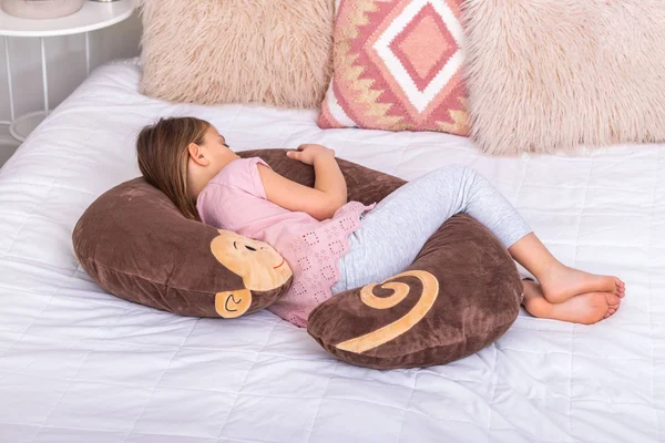 Leachco Snoogle Jr. - Luxuriously Soft Plush Puppy with Zippered