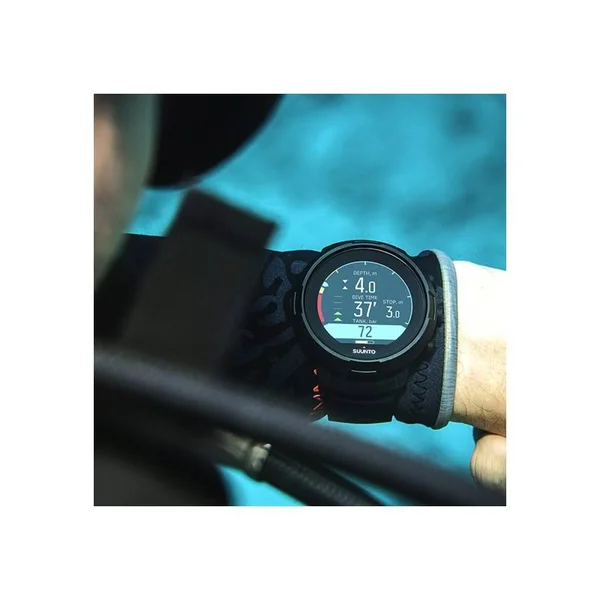 Suunto D5 Dive Computer with USB Cable - All Black