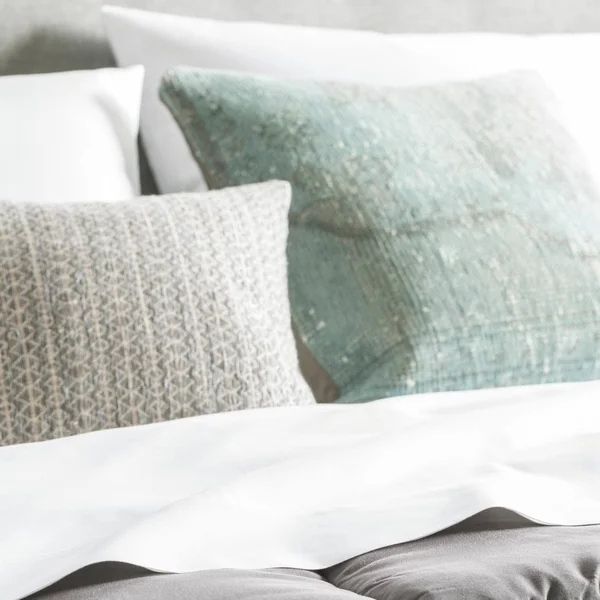 Brookside - Cotton Blend Sheet Set - Wrinkle Resistant - Rich Cotton Look and Feel - Easy Care Fabric - Deep Pocket Design - Spl