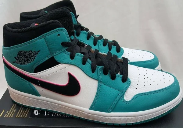 Air Jordan 1 Mid SE - 852542-306 - Size 11.5