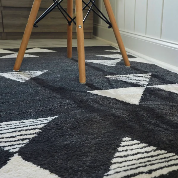 BALTA Phoebe Charcoal 4 ft. x 6 ft. Modern Geometric Area Rug, Grey