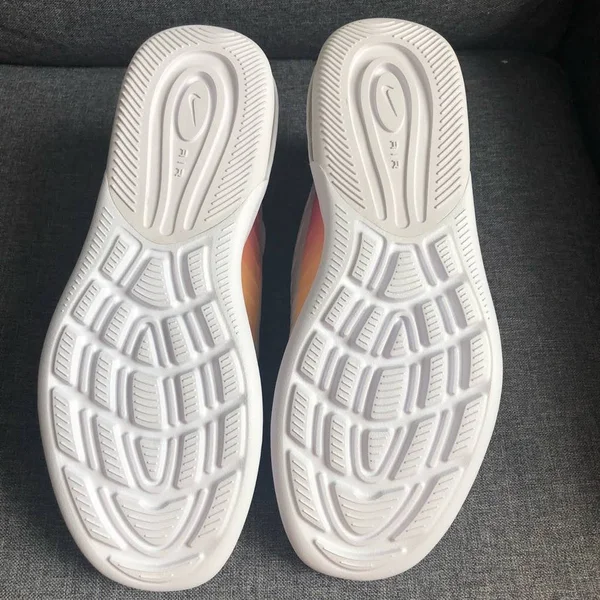 Nike Women's Air Max Axis Shoes - Size: 10, White