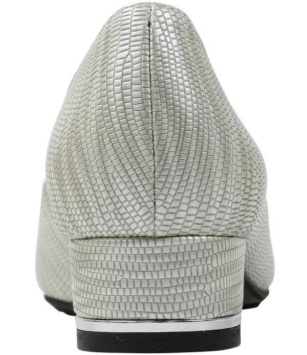 J. Renee Bambalina Women's Pump - White Size 10
