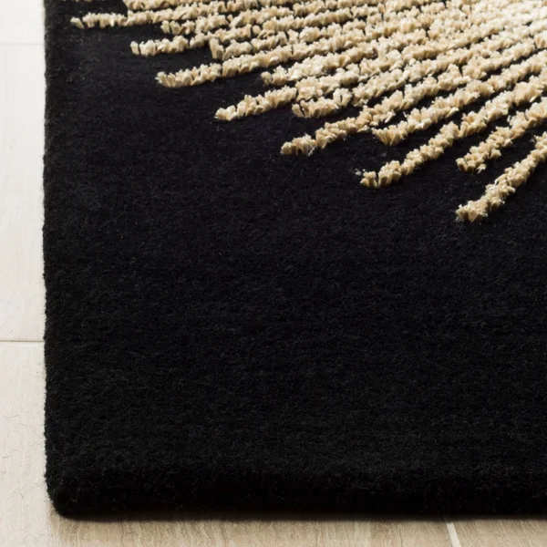 Safavieh Soho 655 Beige/Beige 5& x 8& Area Rug