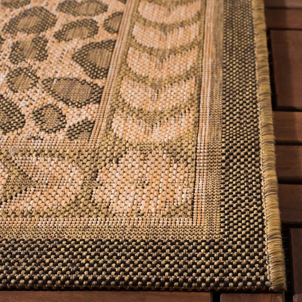 5&3x22 x 7&7x22 Rectangular Area Rug, Green, Safavieh