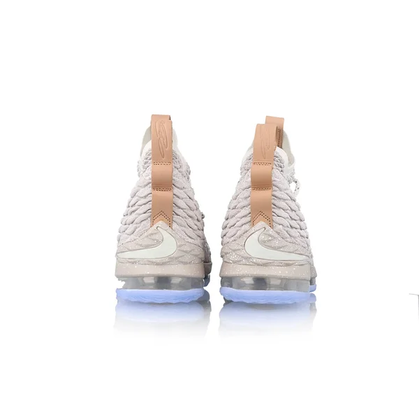 Nike Lebron 15 Ghost