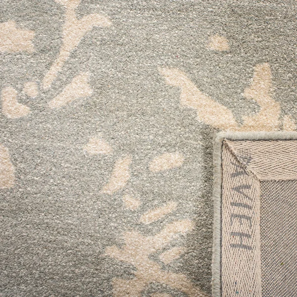 Safavieh Bella Light Grey & Ivory 4& x 6& Rug