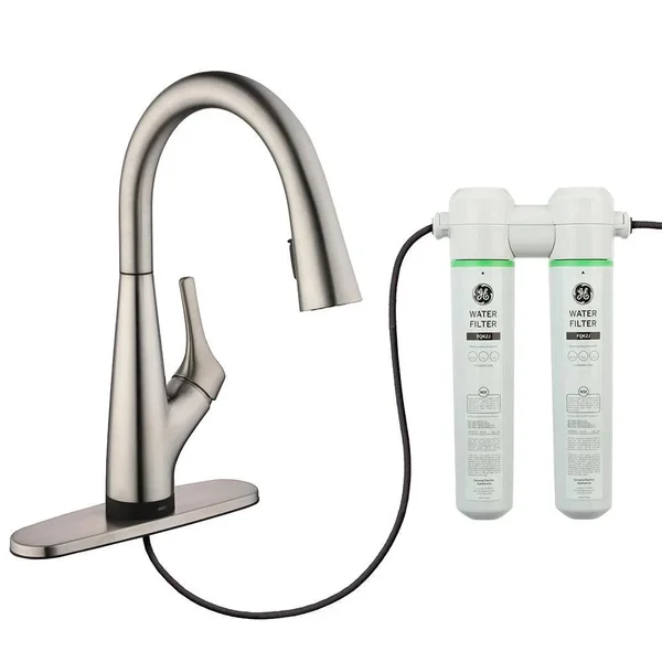 Glacier Bay Eagleton Sinlge-Handle Pull-Down Sprayer Kitchen Faucet with Water Filter in Stainless Steel - Silver