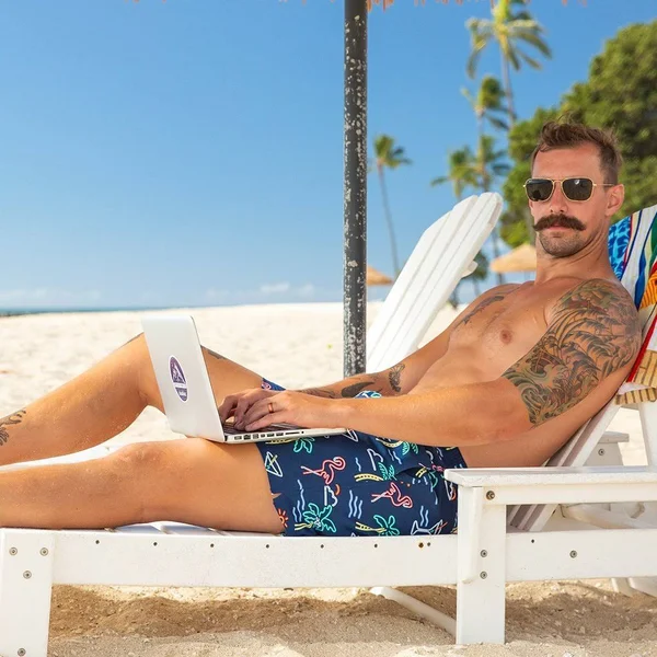 Chubbies Men's The Neon Lights 5.5 Swim Trunk