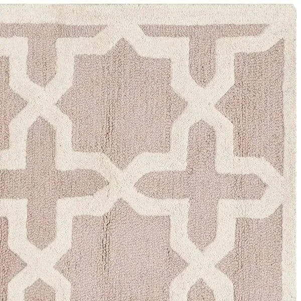 Safavieh Cambridge Beige & Ivory 4& x 6& Rug