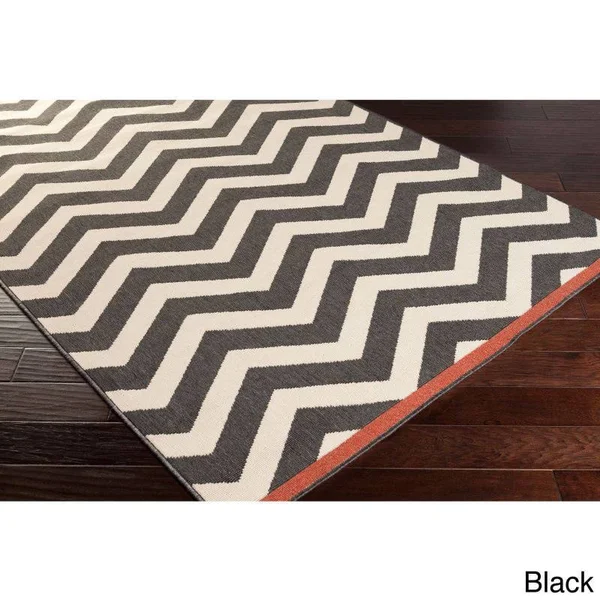 Clay Alder Home Sakonnet Chevron Indoor/ Outdoor Area Rug - 7&6 x 10&9 Black
